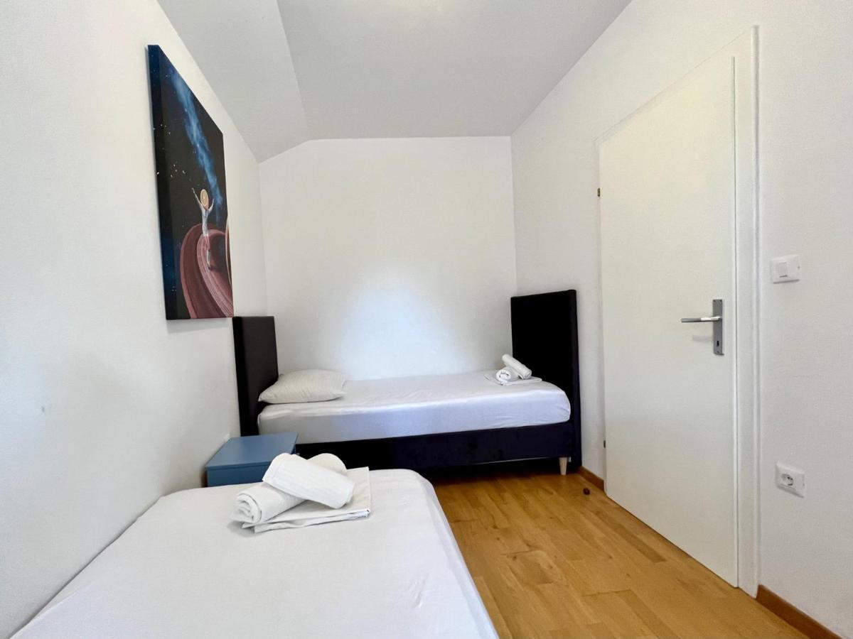 B88 Apartments - Vila Palma Sveti Filip i Jakov Exteriér fotografie