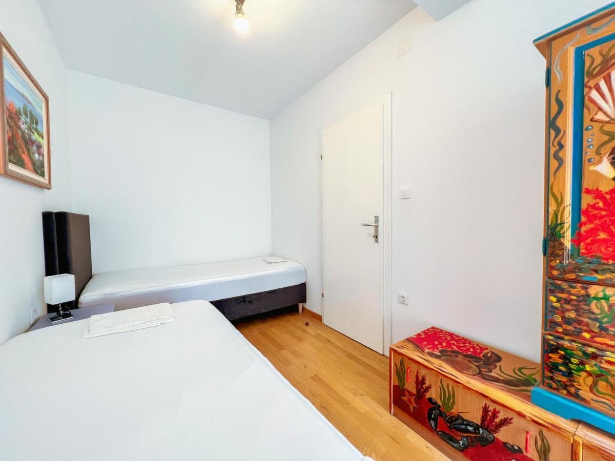 B88 Apartments - Vila Palma Sveti Filip i Jakov Exteriér fotografie