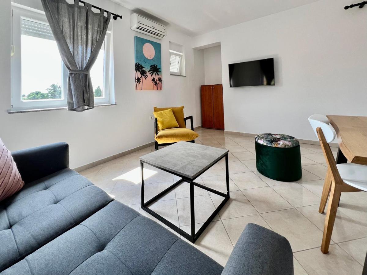 B88 Apartments - Vila Palma Sveti Filip i Jakov Exteriér fotografie