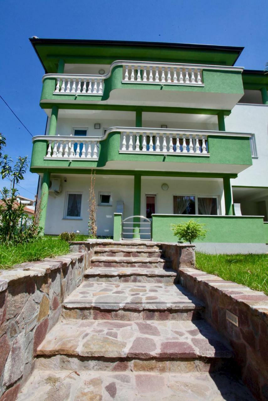 B88 Apartments - Vila Palma Sveti Filip i Jakov Exteriér fotografie