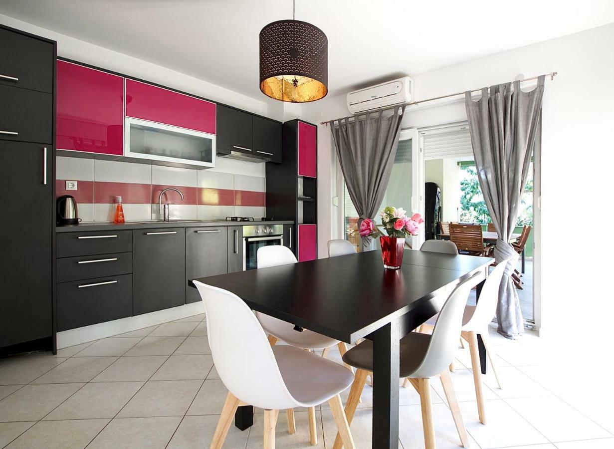 B88 Apartments - Vila Palma Sveti Filip i Jakov Exteriér fotografie