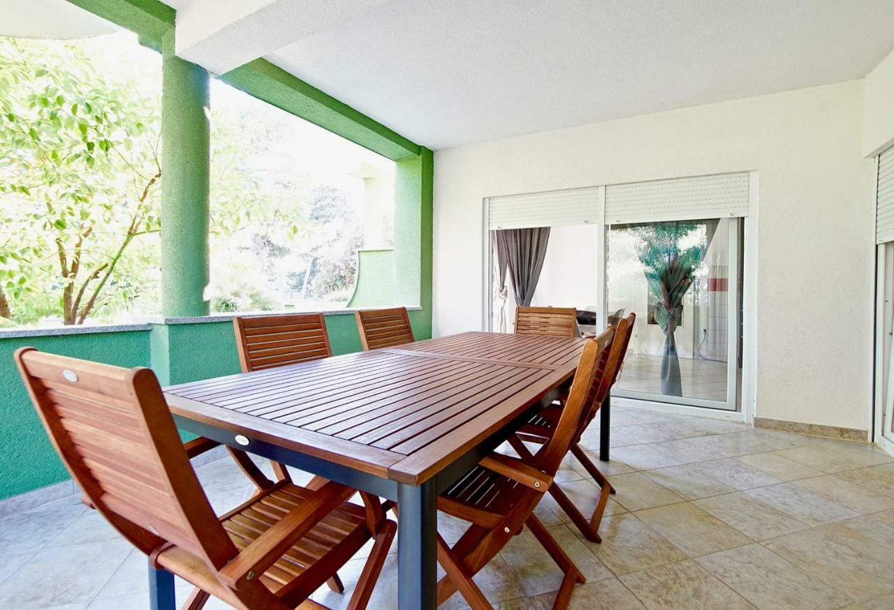 B88 Apartments - Vila Palma Sveti Filip i Jakov Exteriér fotografie